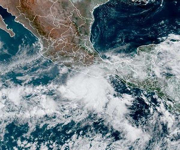 Major hurricane heads towards Mexico's Baja California