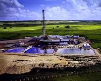 Oil and gas wells as a strong source of greenhouse gases
