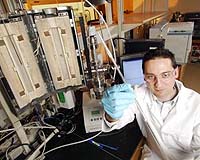Low-Cost Reusable Material Could Help With CO2 Capture From Power Plants