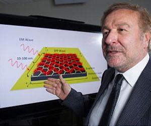 Graphene-based nano-antennas may enable networks of tiny machines
