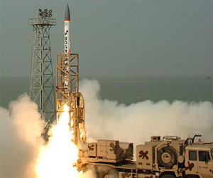India hikes defence spending by 17 percent