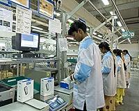 India hits one billion mobile phone subscribers