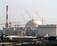 Iran shrugs off new nuclear sanctions threats