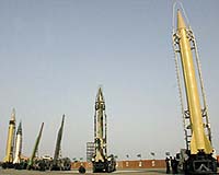 Iran shows off new missile, taunts Israel