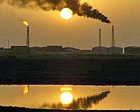 China hails three-billion-dollar oil deal with Iraq