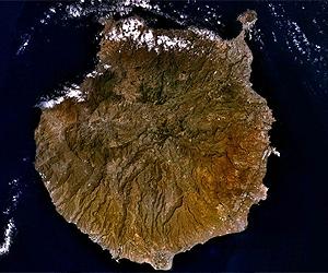 Quake shakes island in Spain's Canaries