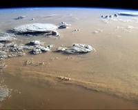 Dust storm blows across north China, flights cancelled