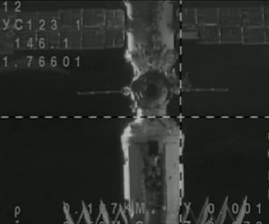 New space crew joins ISS on Olympic torch mission