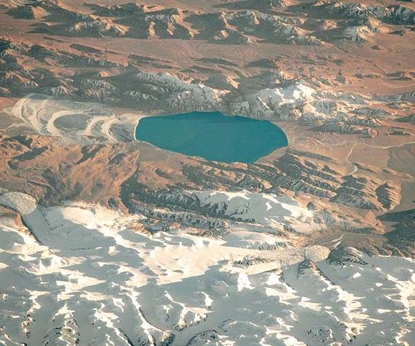 Considerable but unsustainable water supply from thawing permafrost on the Tibetan Plateau in a changing climate
