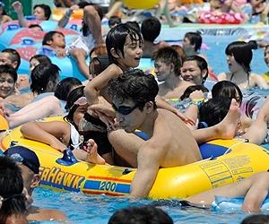 Japan summer heat wave blamed for 66 deaths