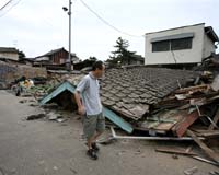 Japan Quake Kills Eight