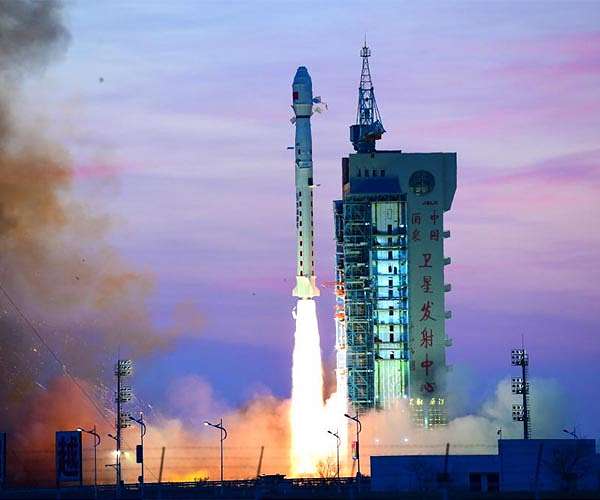 China sends experimental satellite into orbit with Long March 4C rocket