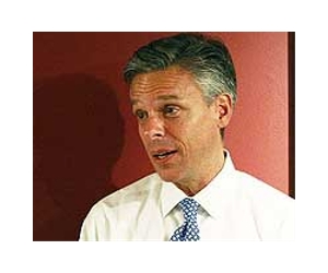 US ambassador to China hints at presidential bid: report