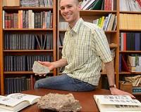 Counting calories in the fossil record