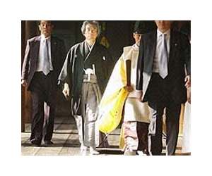 Japan PM says shrine visits 'natural'