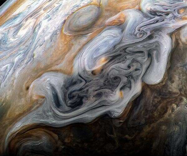 Experiments validate the possibility of helium rain inside Jupiter and Saturn