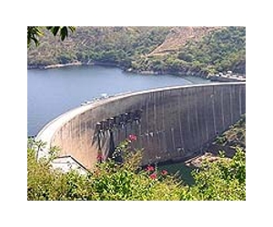 Zimbabwe city orders 'big flush' amid water rationing