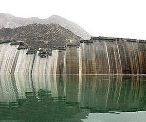 Iran cancels $2 bn dam contract with China: reports