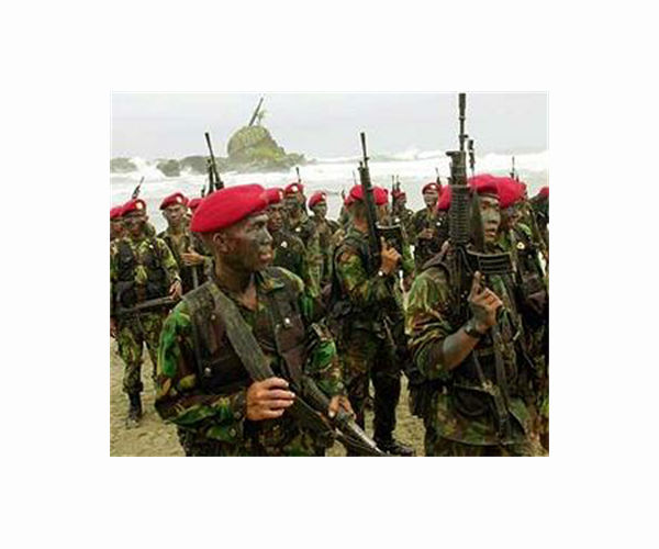Papua rebel groups kill two Indonesian soldiers as tensions heighten