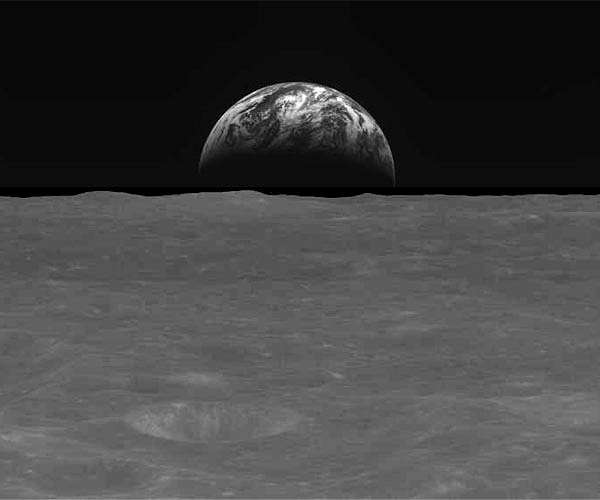 In new experiment, scientists record Earth's radio waves from the moon