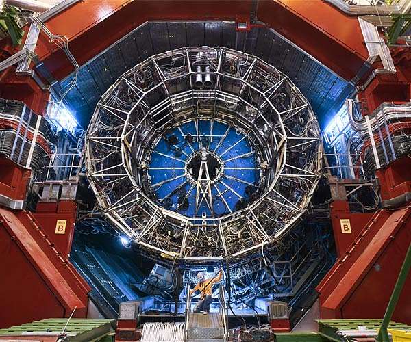 Large Hadron Collider project discovers three new exotic particles