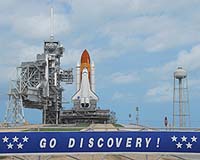 Storms delay Discovery liftoff