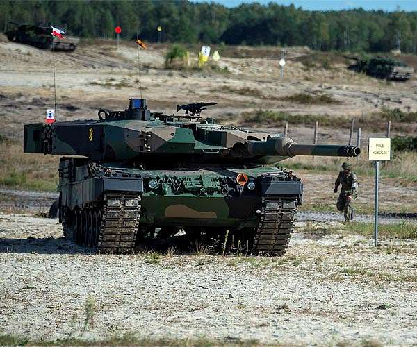 Poland launches 4,000-member army task force near Belarus border