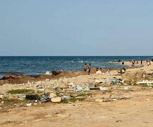 Libya flood survivors endure unbearable wait for missing relatives
