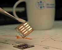Magnetic nanoparticles enhance performance of solar cells