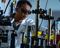 Low-temp photocatalyst could slash the carbon footprint for syngas