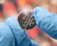 Using 3D X-rays to measure particle movement inside lithium ion batteries