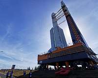 Rocket to lift Mars probe moved to launch pad