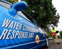 In drought, Los Angeles grapples with water-guzzling rich