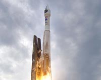 NASA launches two probes to the moon