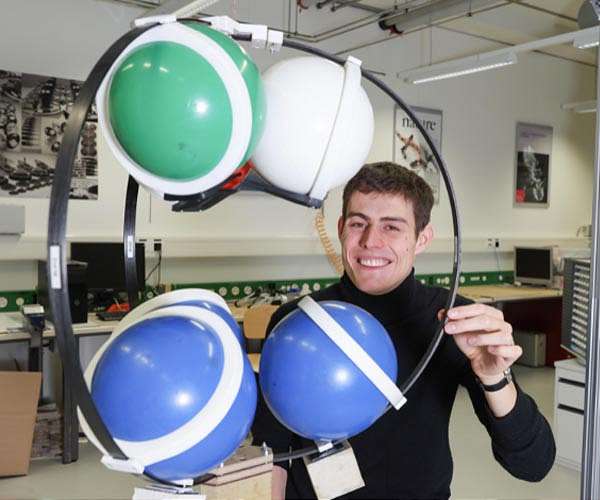 Launching robots into lunar caves