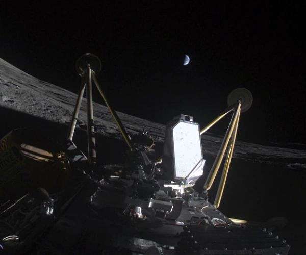Oops, we tipped it again: Mission over for sideways US lander