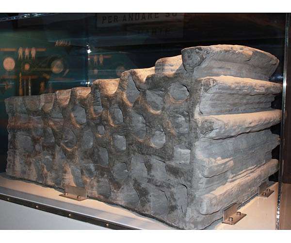 Life support cooked up from lunar rocks