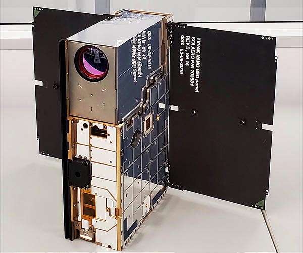 LunIR joins CAPSTONE as 2nd Terran built Lunar satellite to launch this year