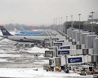 Wintry weather sparks Thanksgiving travel havoc in US