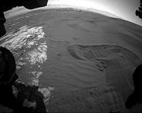Unusual form of sand dune discovered on Mars