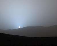 Curiosity tracks sundown on Mars