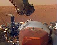 Robotic arm will raise the support structure and help the Mole hammer