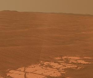 Mars Opportunity Rover Nears Endeavour Crater Rim