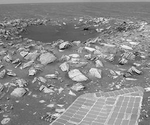 Opportunity Passes Small Crater and Big Milestone