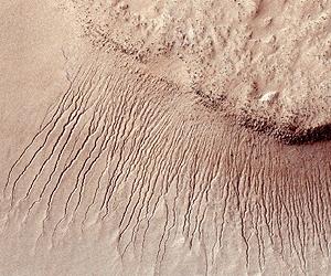 Prolific NASA Orbiter Reaches Five-Year Mark