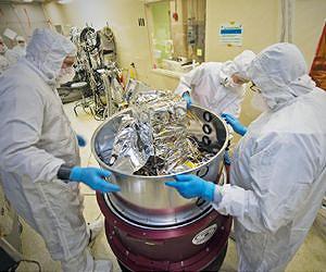 NASA's Webb Telescope Components Meet Big Red