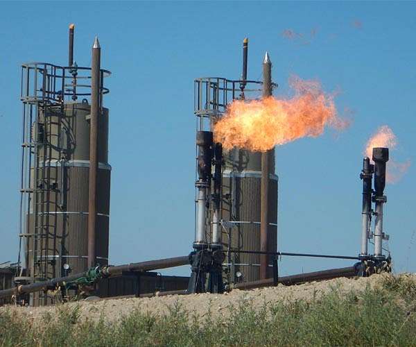 Leaks account for half of major methane sources at largest US oilfield: study