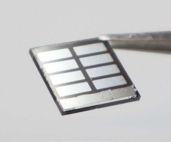 Bulky additives could make cheaper solar cells last longer