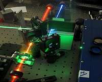 Miniature device is 3 times more efficient in generating new colors of laser pulses