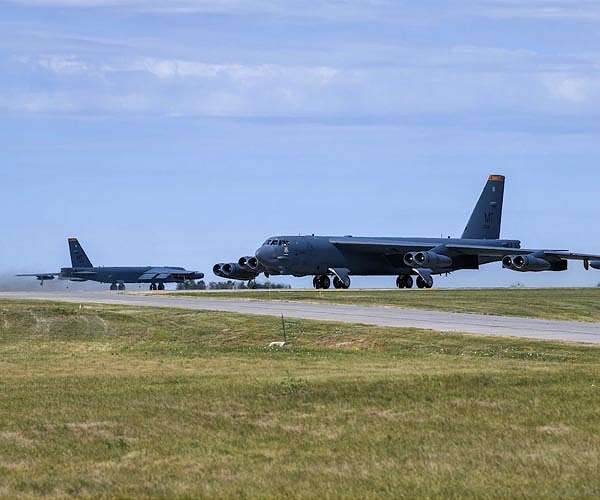 US B-52 bombers arrive in Britain for exercises